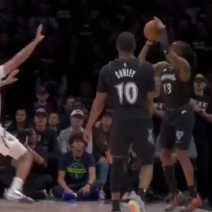 兰德尔下半场3中3连拿6分，多森姆三分3中3砍下21分追平掘金