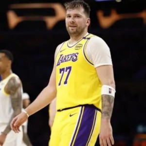 湖人高规格接待 东契奇首秀没过瘾 直言有点害羞